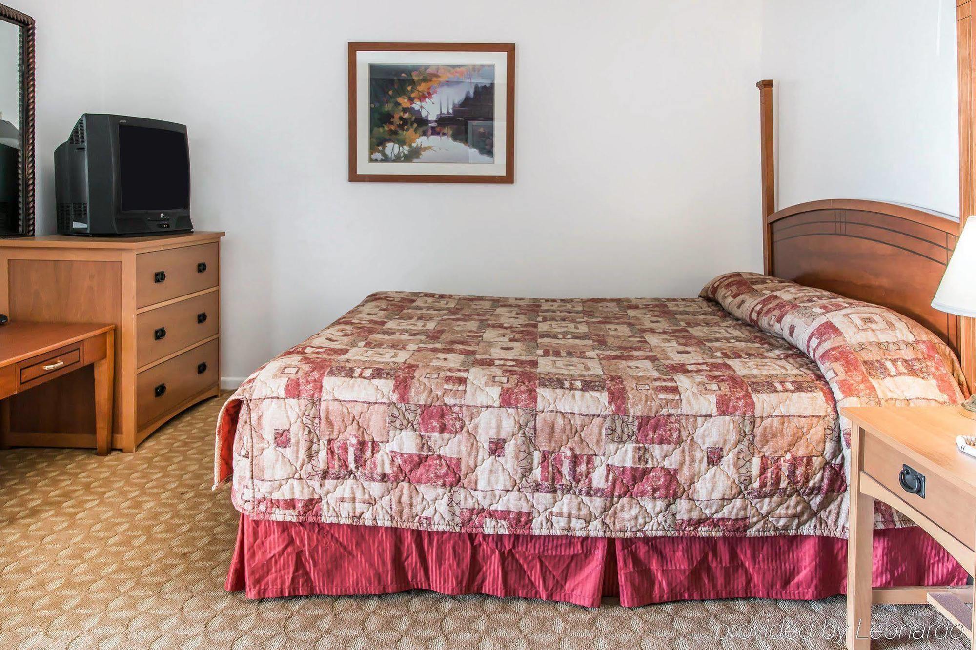 Econo Lodge Central Midland Kültér fotó