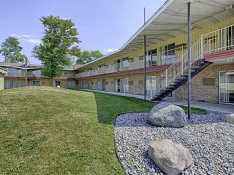 Econo Lodge Central Midland Kültér fotó